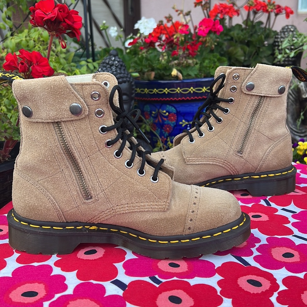 🏴󠁧󠁢󠁥󠁮󠁧󠁿 Needles x Dr. Martens MIE Desert OasisCap Toe Suede Boots UK 6